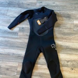 Mens Infiniti 4/3mm Chest Zip Wetsuit